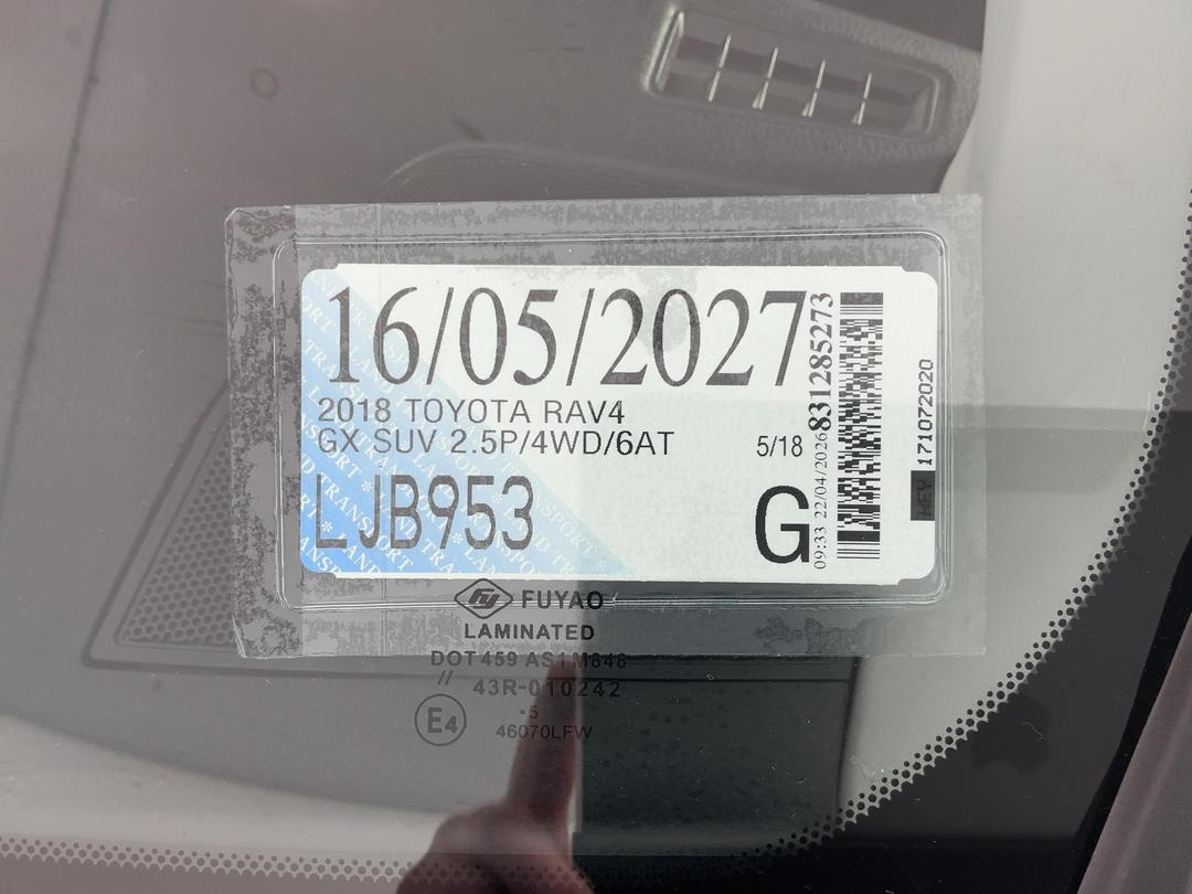 Photo '27' of Toyota Rav4