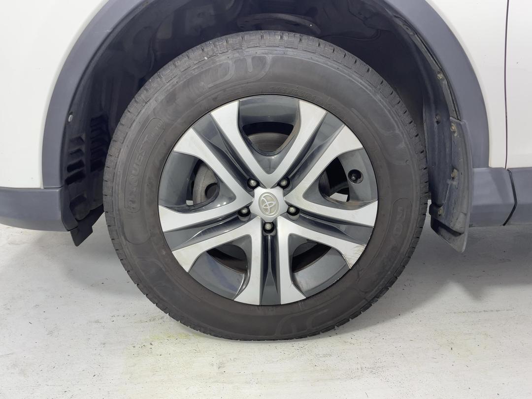Photo '8' of Toyota Rav4 GX SUV