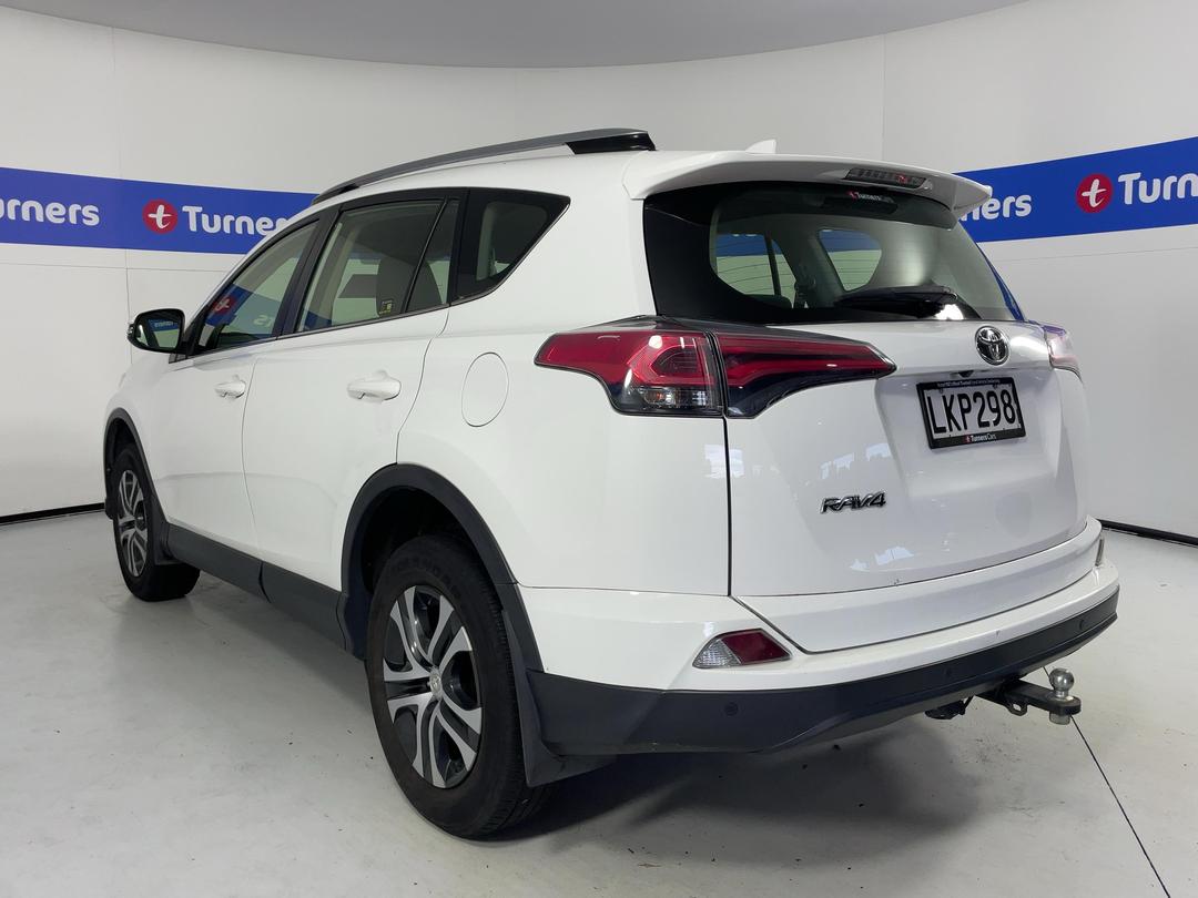Photo '4' of Toyota Rav4 GX SUV