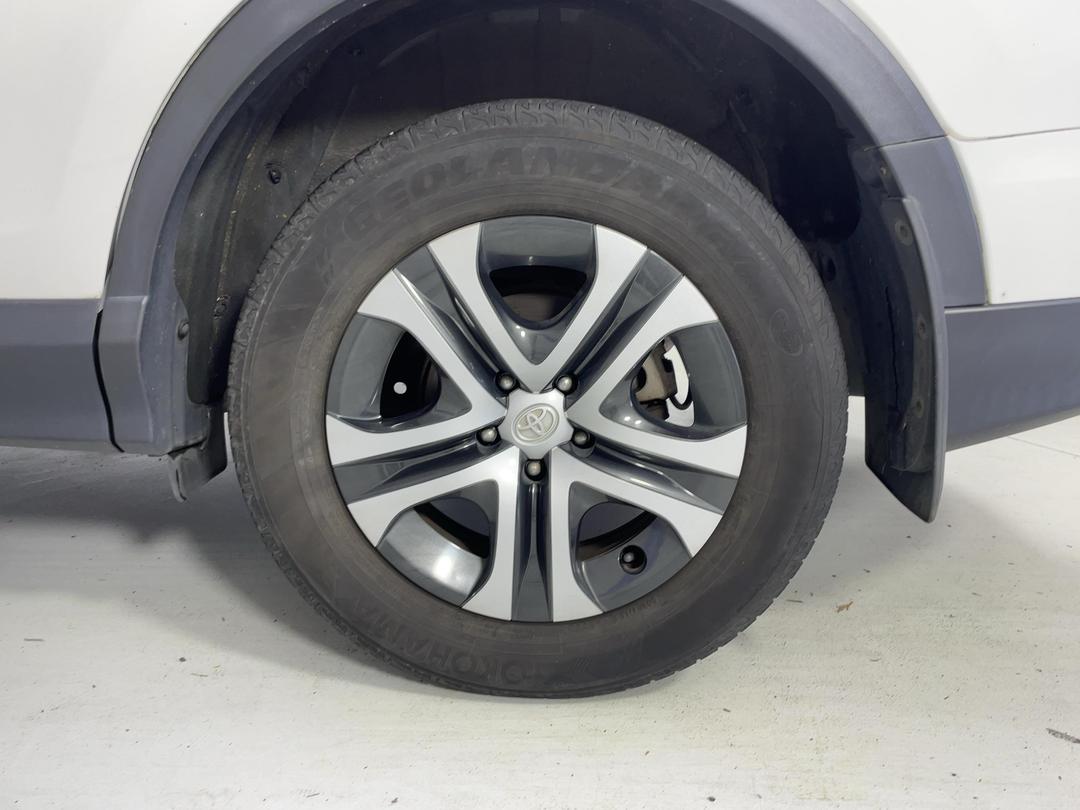 Photo '9' of Toyota Rav4 GX SUV