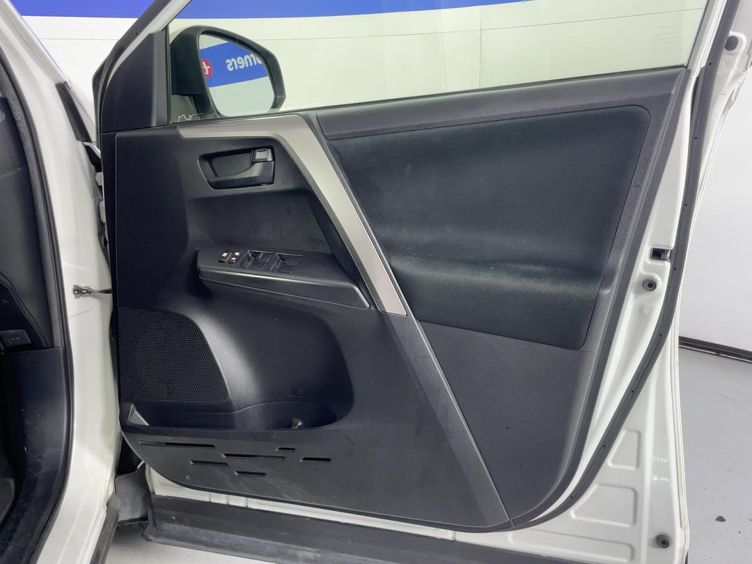 Photo '13' of Toyota Rav4 GX SUV