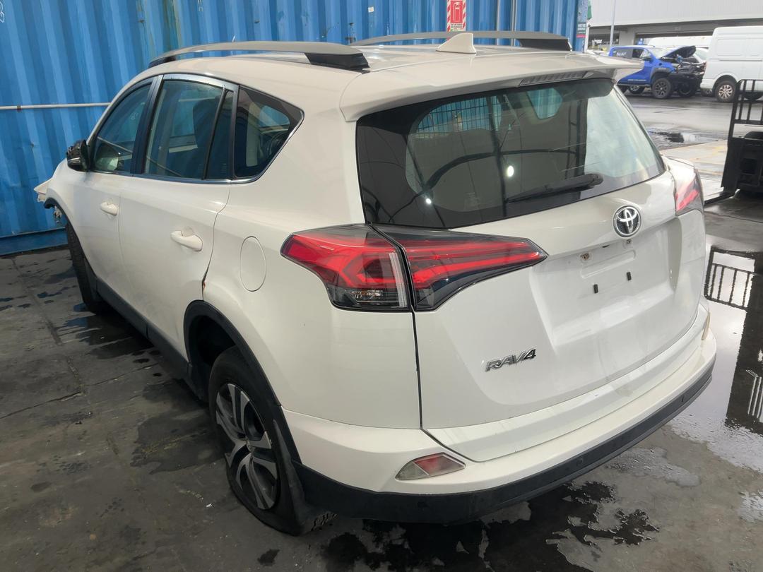 Photo '3' of Toyota Rav4 GX SUV