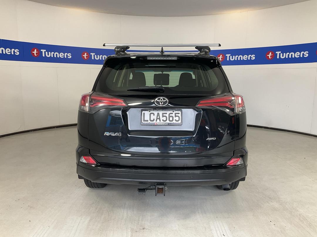 Photo '6' of Toyota Rav4