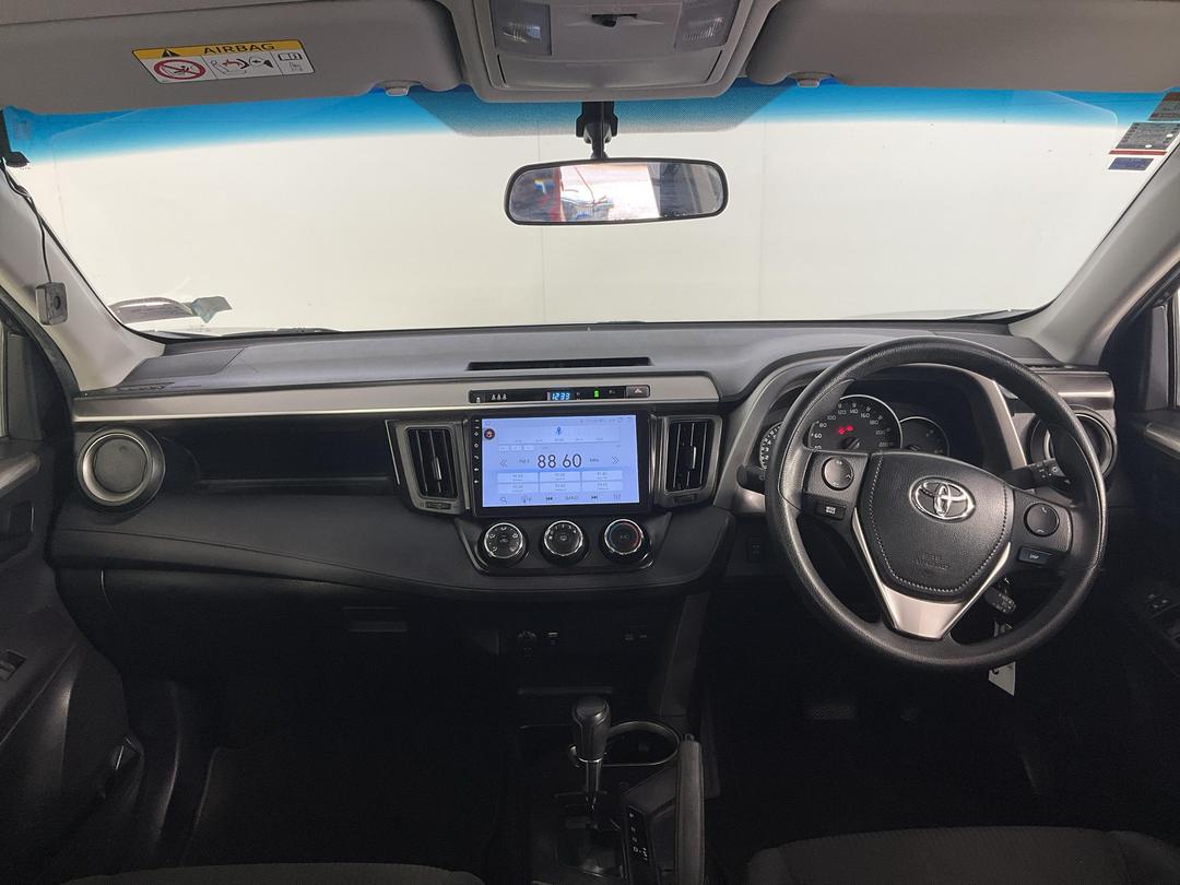 Photo '17' of Toyota Rav4