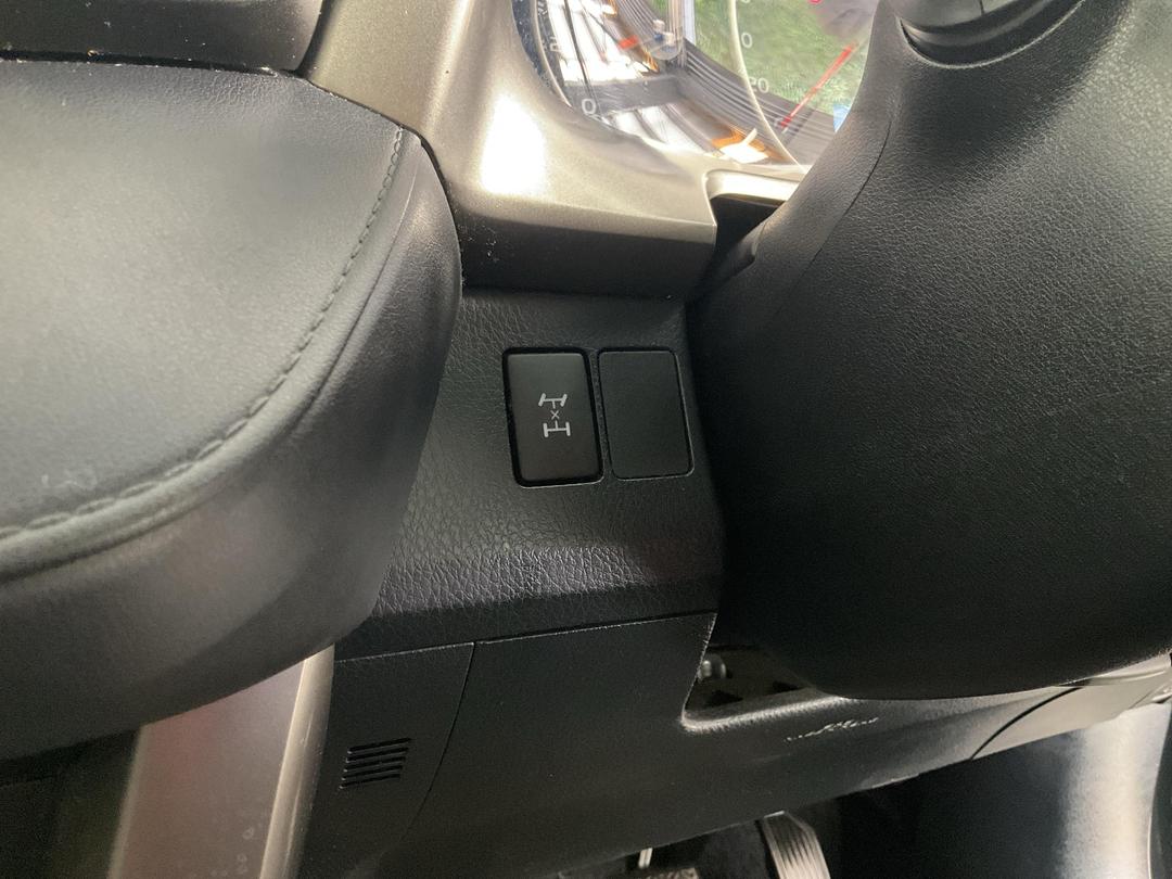 Photo '27' of Toyota Rav4