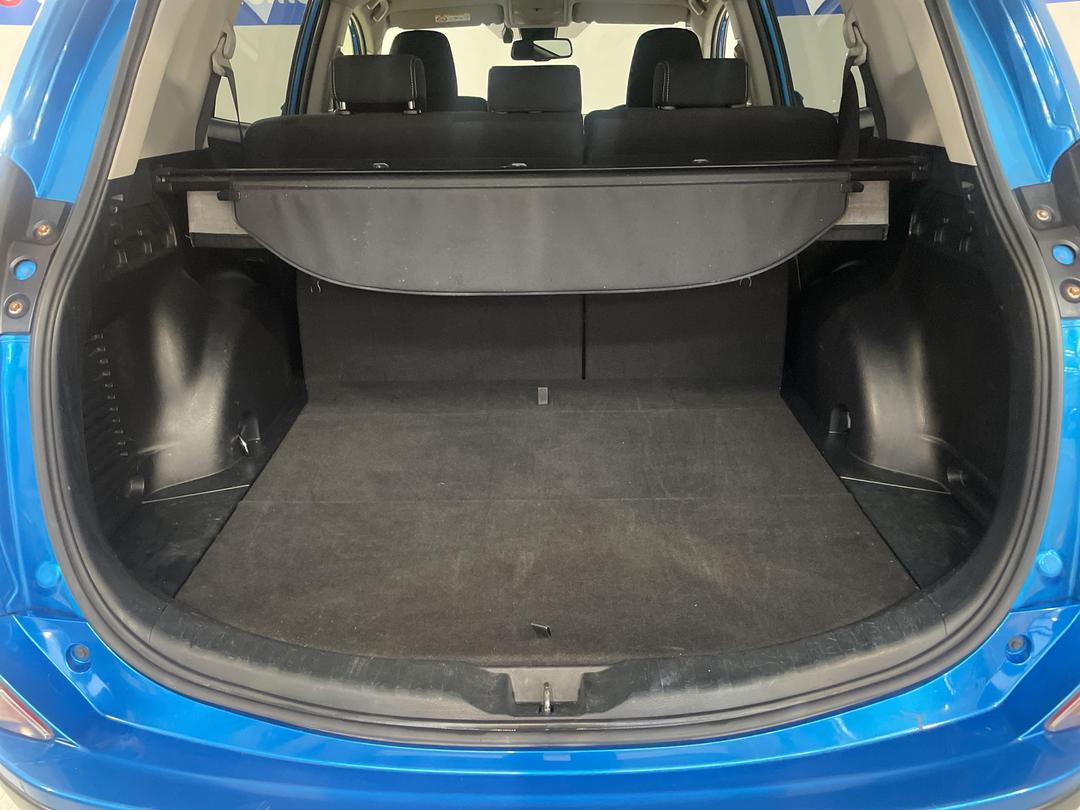 Photo '14' of Toyota Rav4