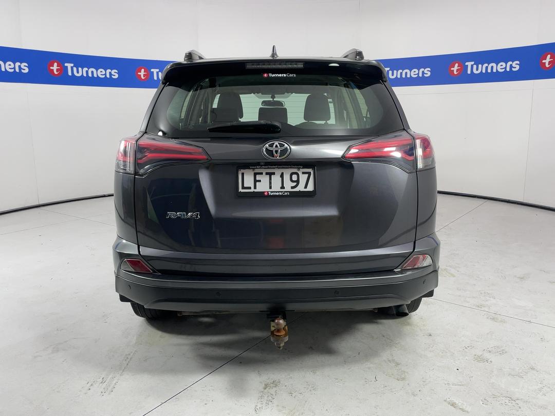 Photo '6' of Toyota Rav4