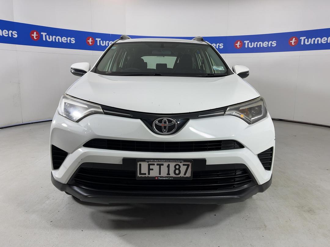 Photo '2' of Toyota Rav4