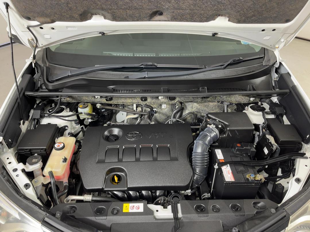 Photo '13' of Toyota Rav4