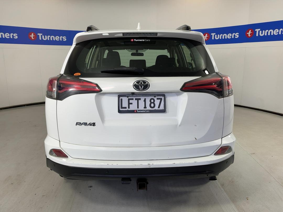 Photo '6' of Toyota Rav4