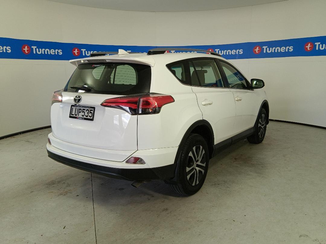 Photo '7' of Toyota Rav4
