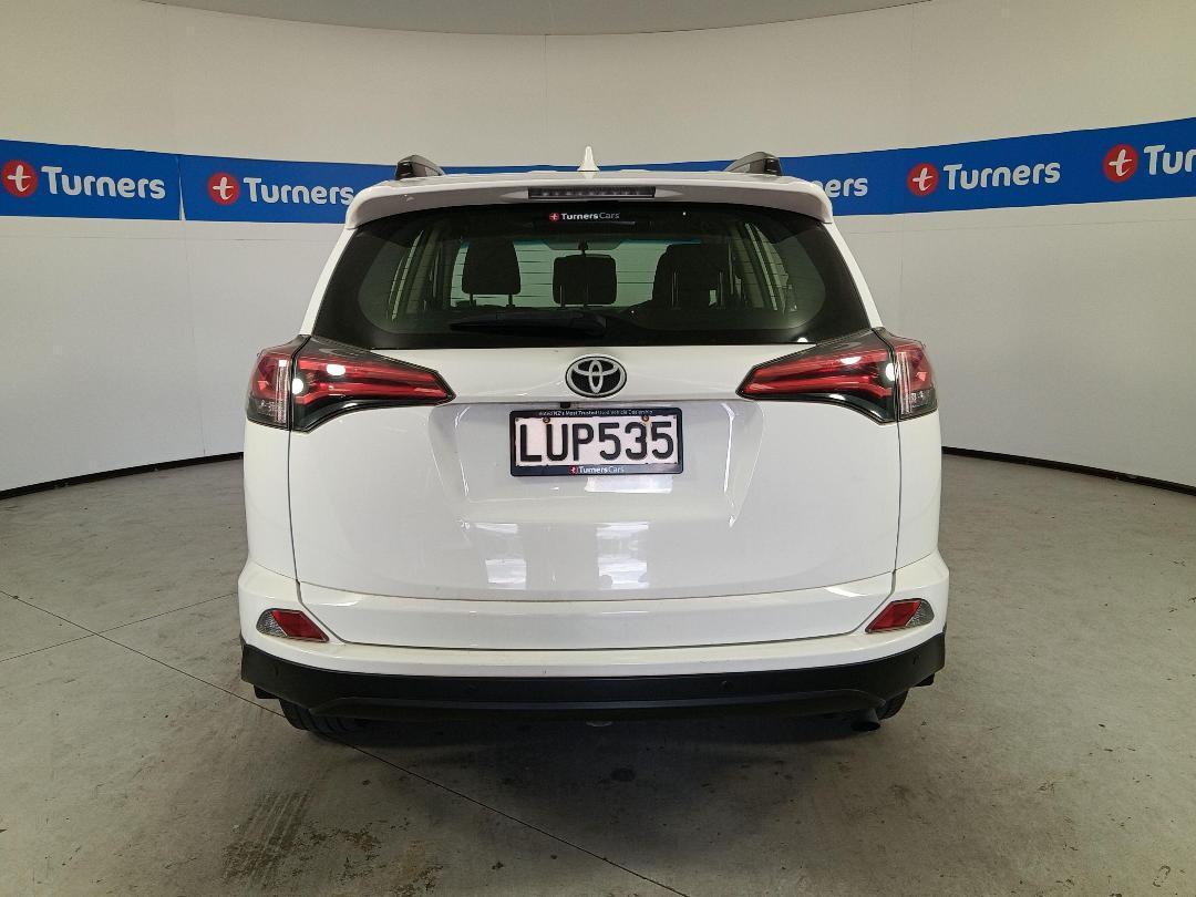 Photo '6' of Toyota Rav4