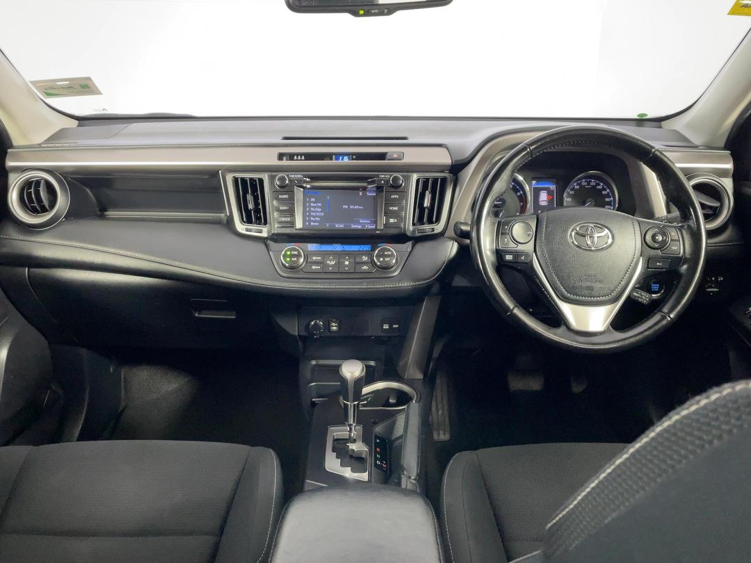 Photo '17' of Toyota Rav4