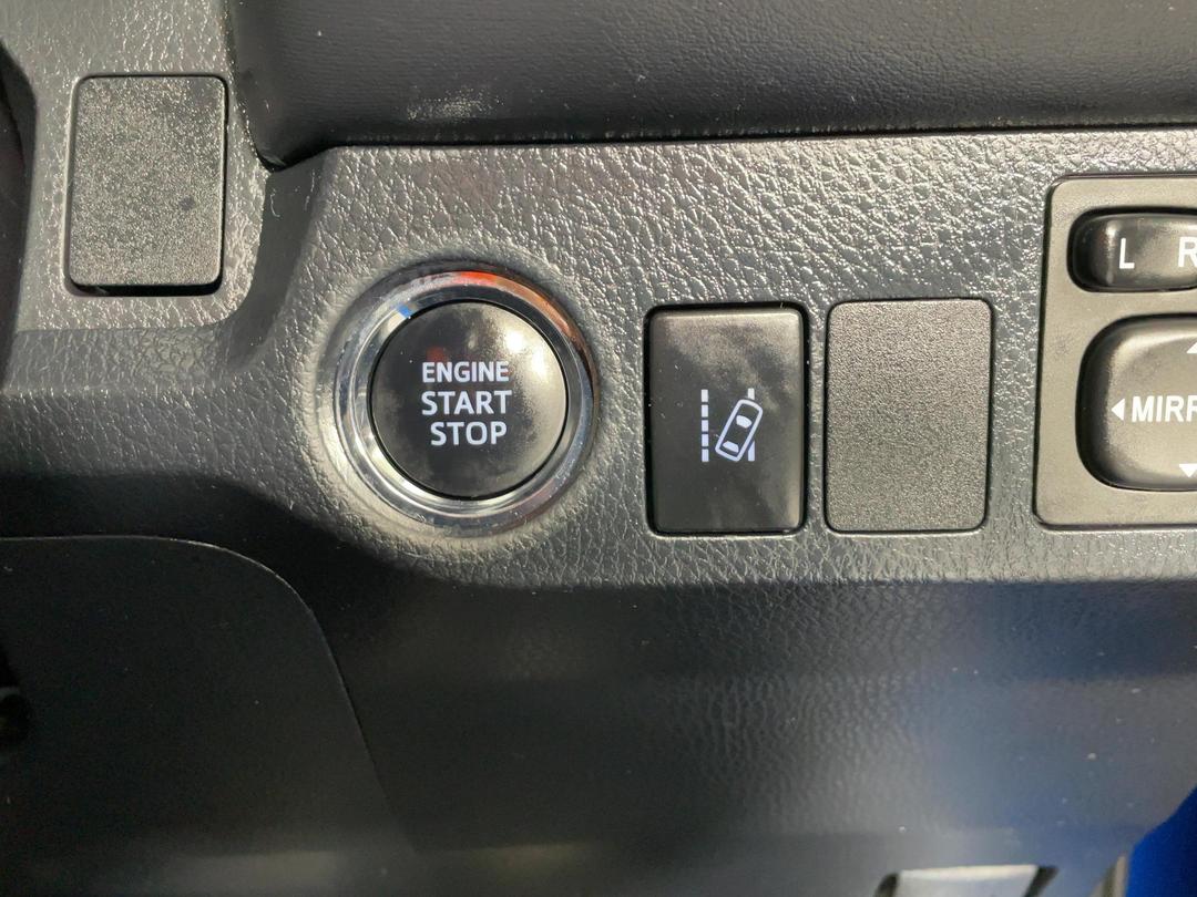 Photo '34' of Toyota Rav4