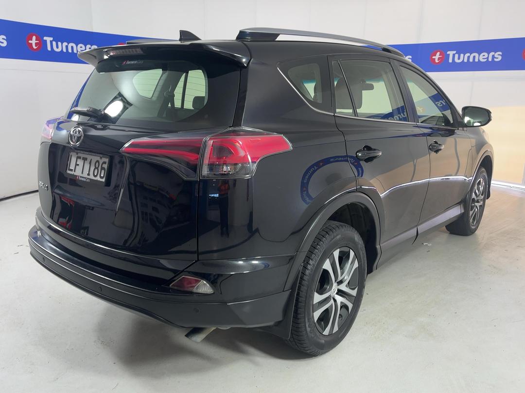 Photo '7' of Toyota Rav4
