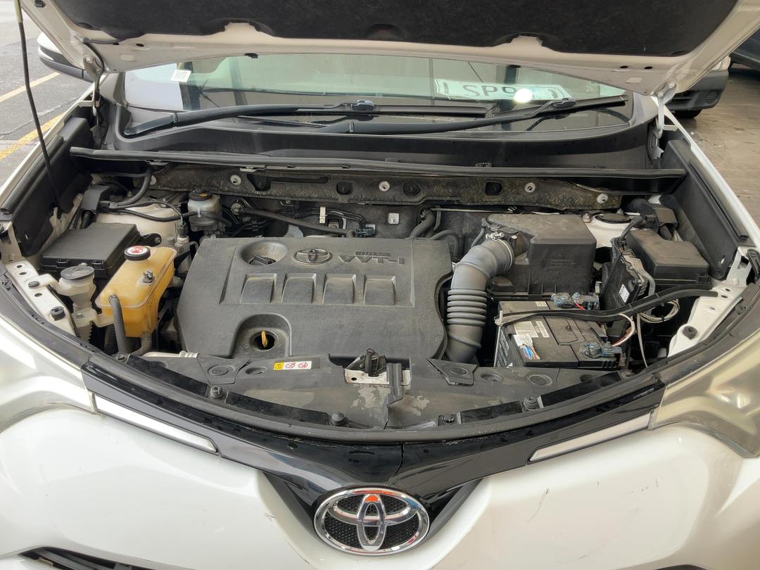 Photo '14' of Toyota Rav4 GX SUV Photo '14' of Toyota Rav4 GX SUV