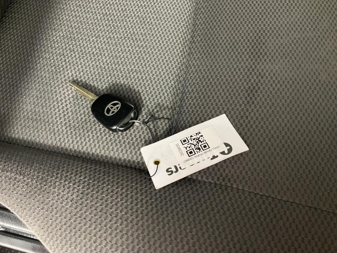 Photo '22' of Toyota Regius