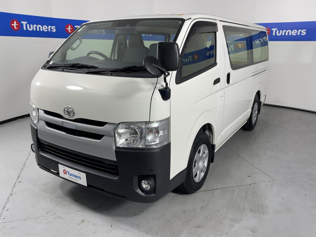 Photo '4' of Toyota Regius