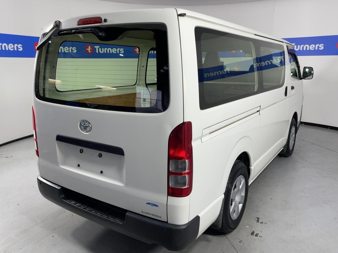 Photo '7' of Toyota Regius