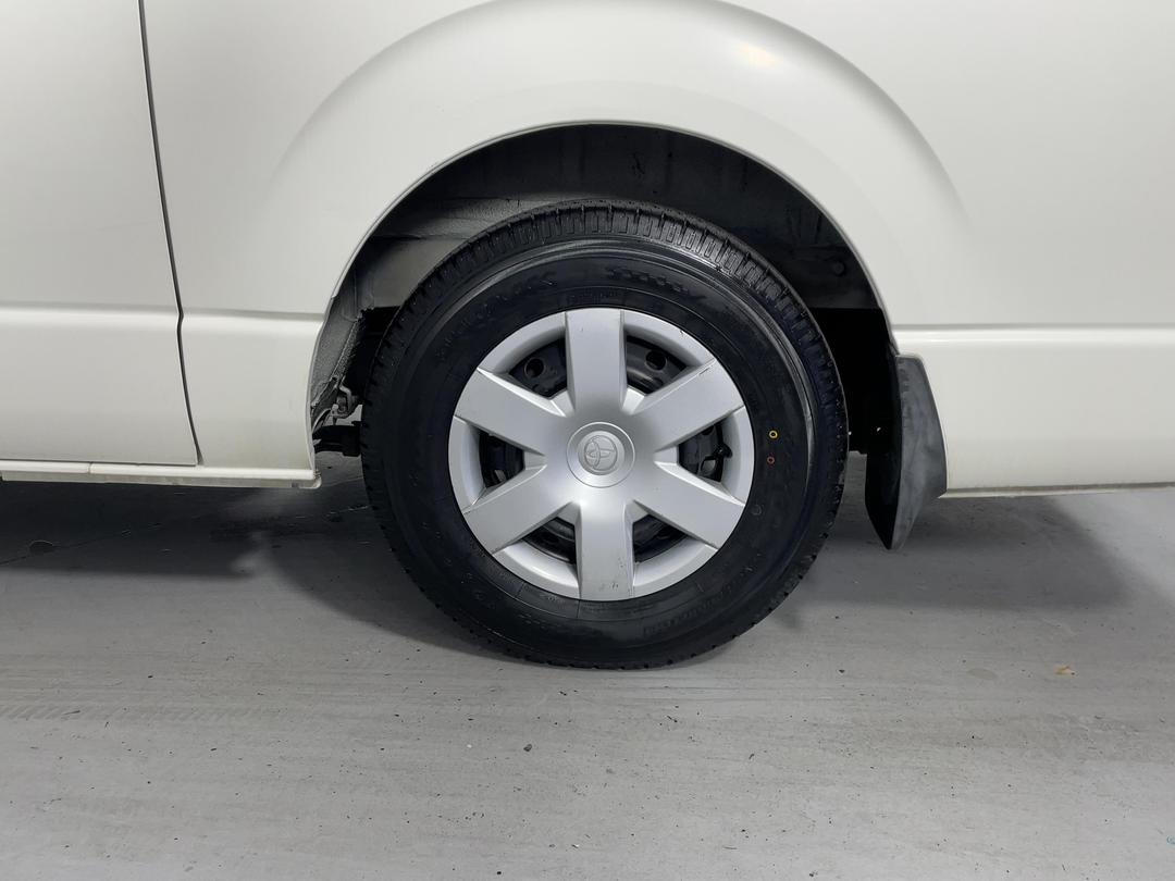 Photo '11' of Toyota Regius