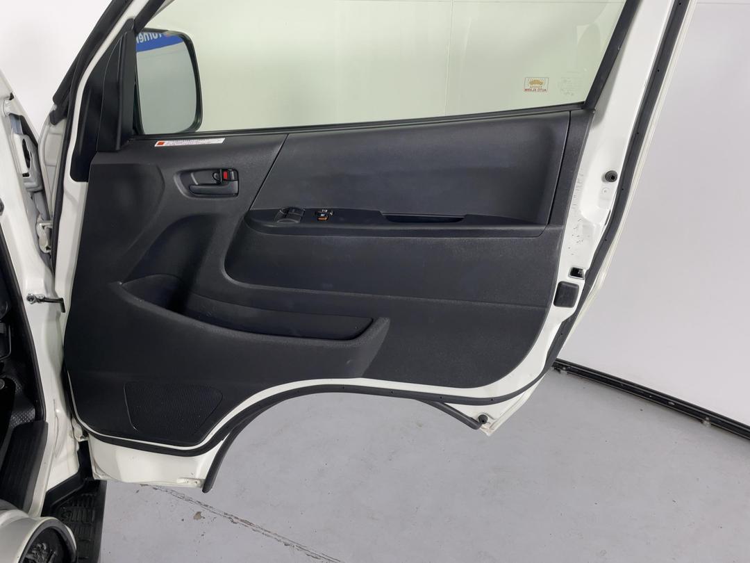 Photo '15' of Toyota Regius