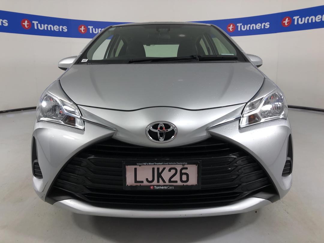 Photo '2' of Toyota Yaris