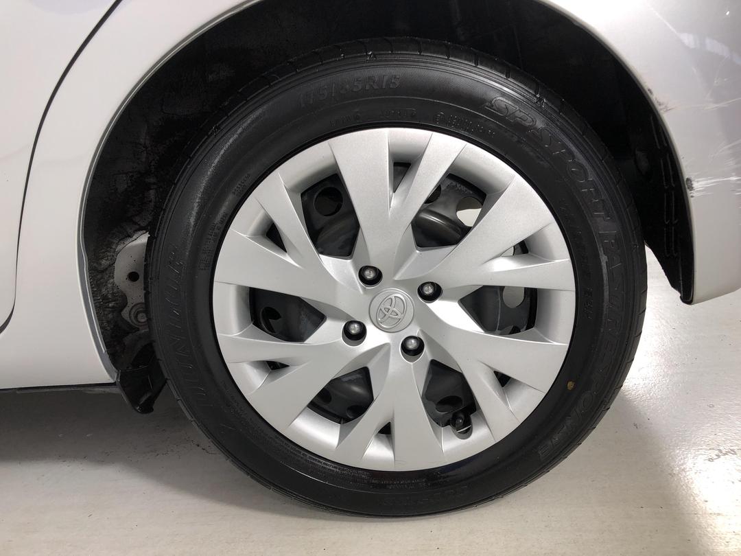 Photo '11' of Toyota Yaris