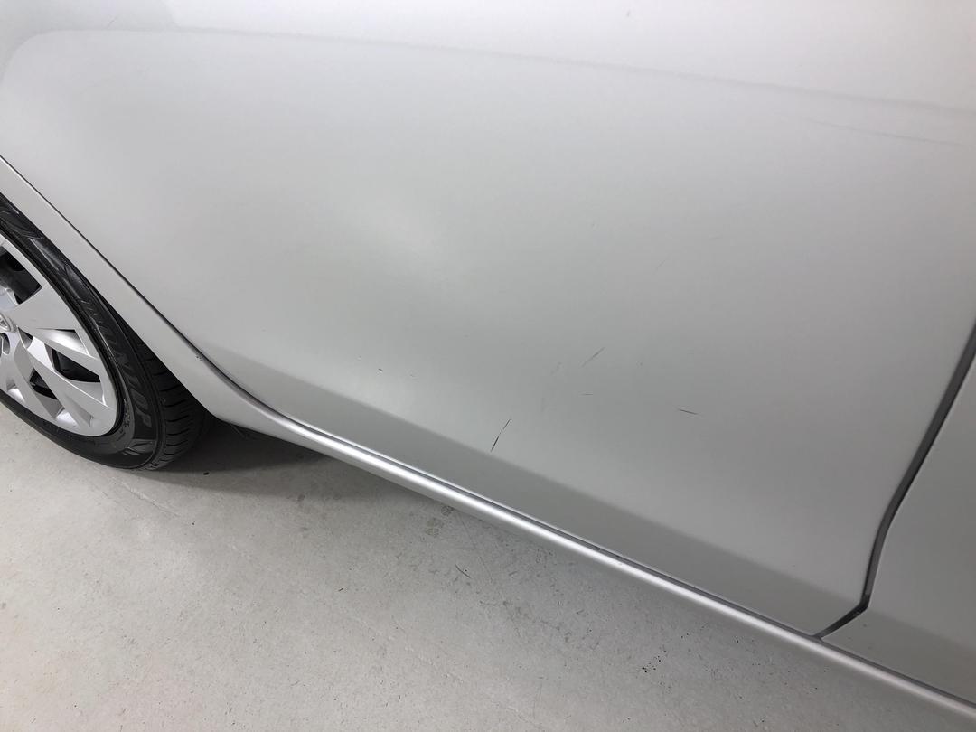 Photo '23' of Toyota Yaris