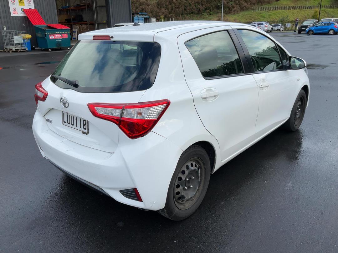 Photo '7' of Toyota Yaris GX