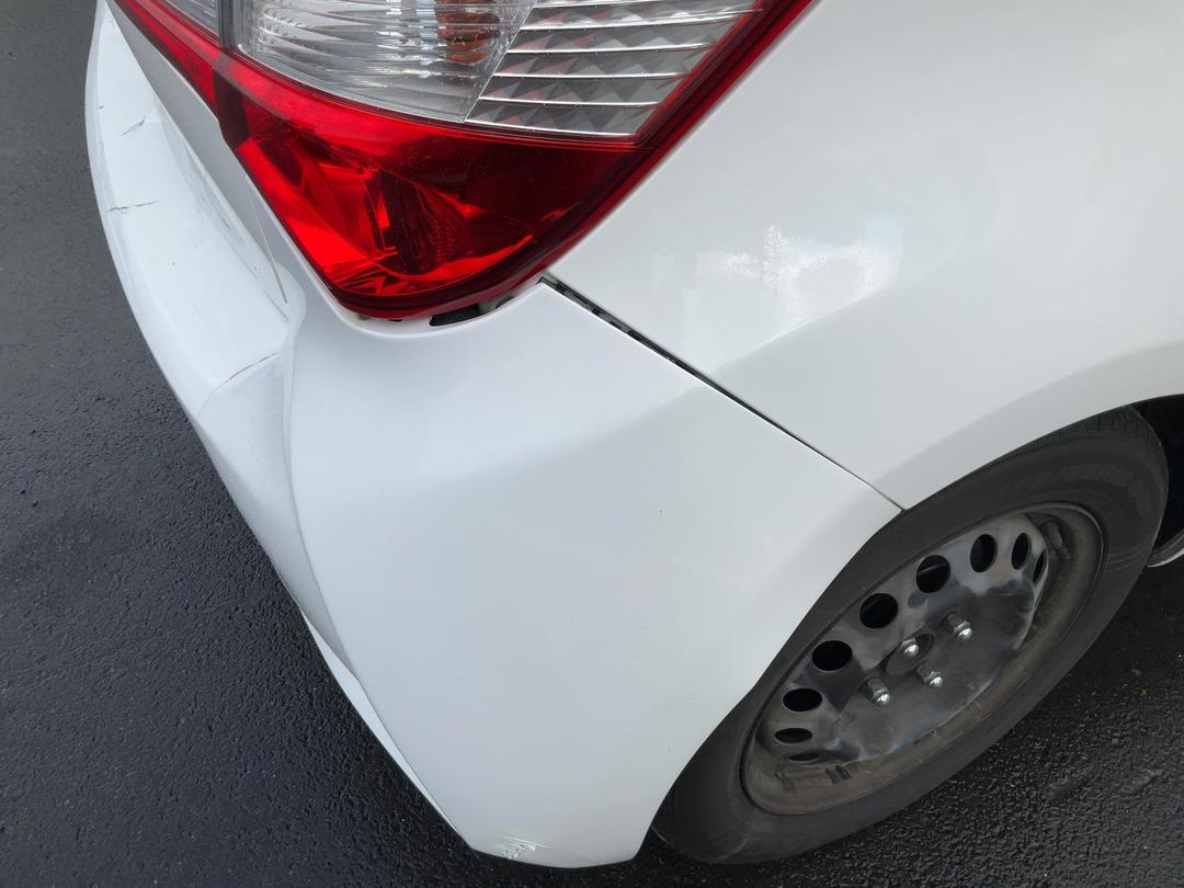 Photo '15' of Toyota Yaris GX