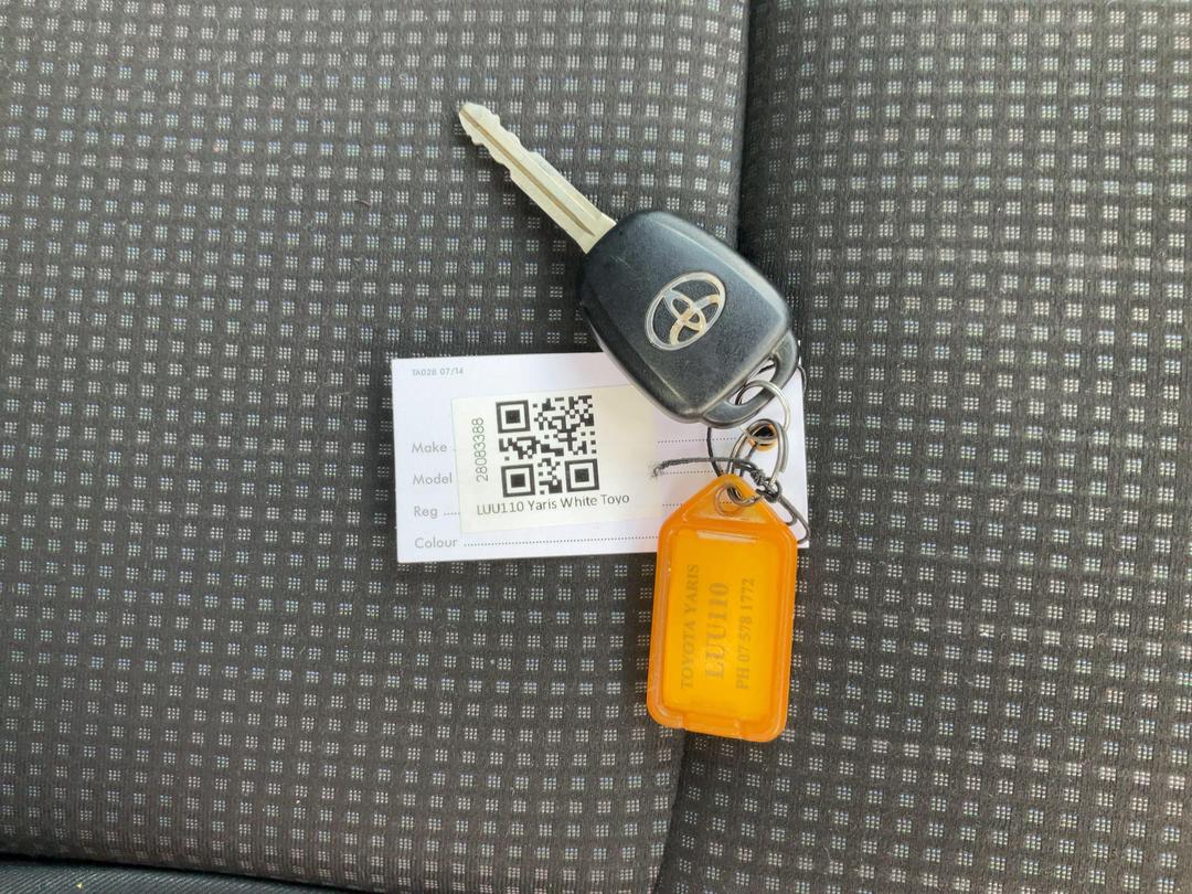 Photo '25' of Toyota Yaris GX