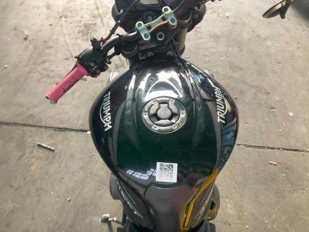 Photo '10' of Triumph Street Triple S LAM