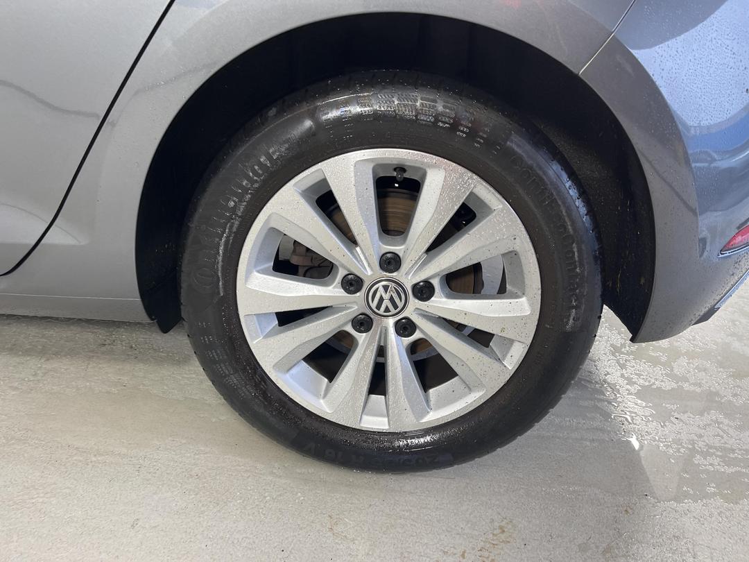 Photo '11' of Volkswagen Golf