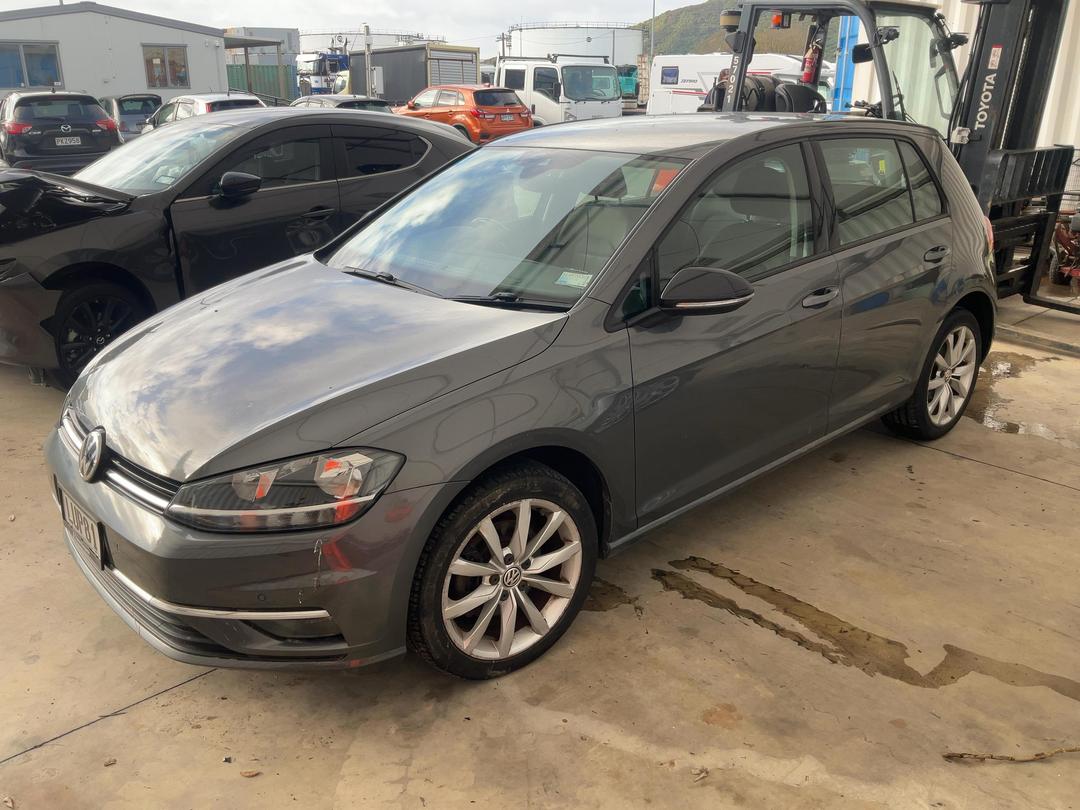 Photo '3' of Volkswagen Golf TSI Highline