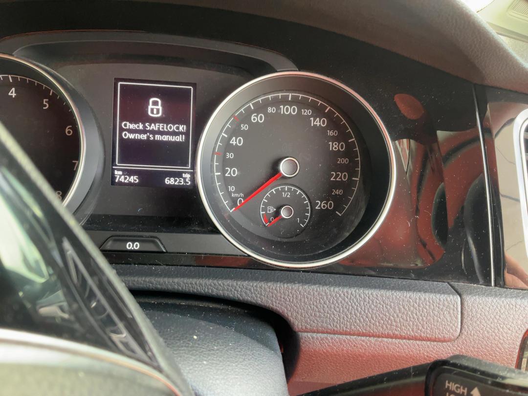 Photo '8' of Volkswagen Golf TSI Highline