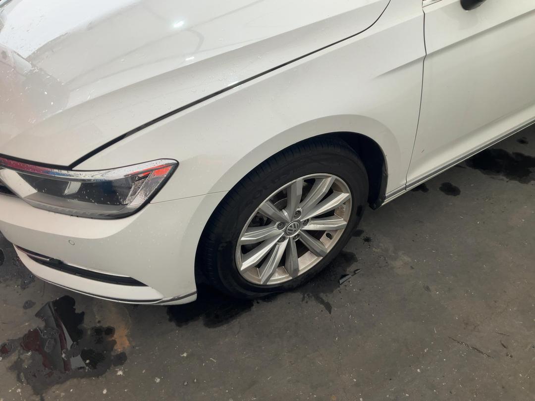 Photo '8' of Volkswagen Passat Variant