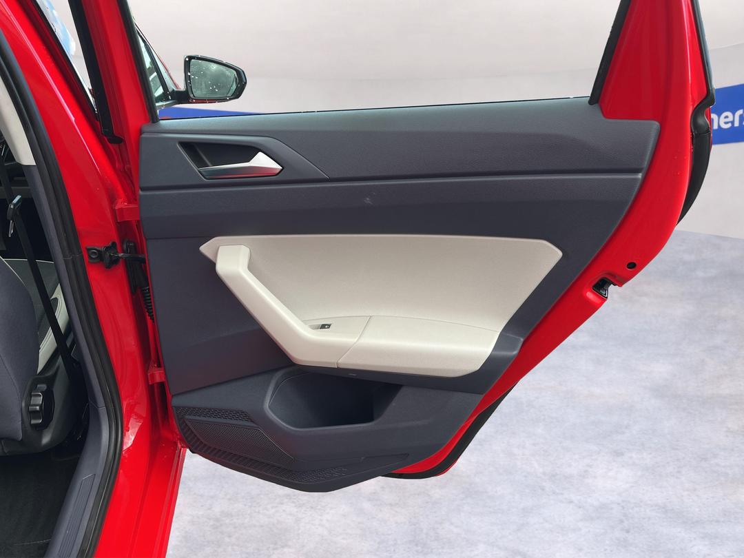 Photo '19' of Volkswagen Polo