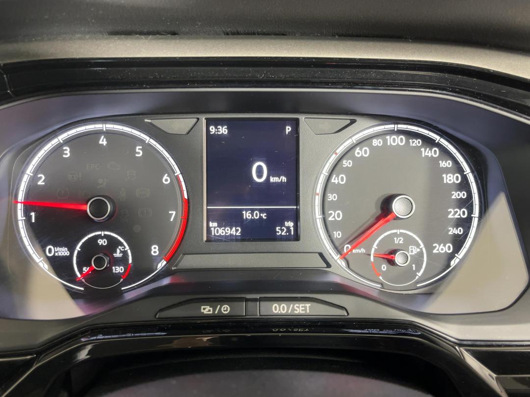 Photo '21' of Volkswagen Polo