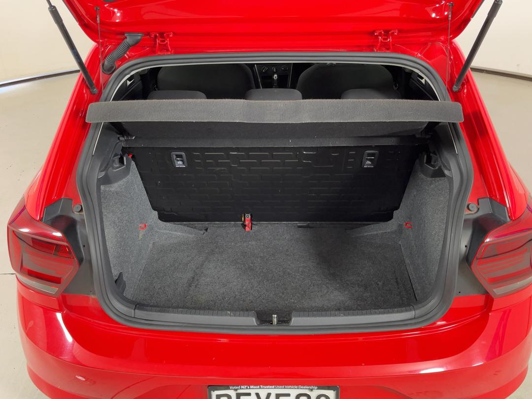 Photo '14' of Volkswagen Polo