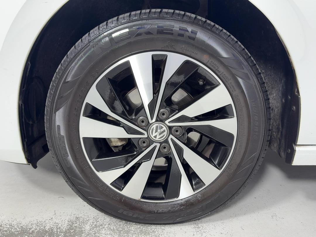 Photo '10' of Volkswagen Polo