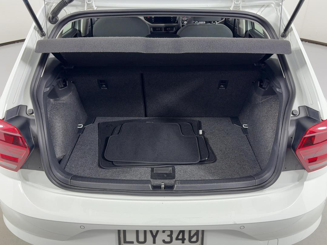 Photo '14' of Volkswagen Polo