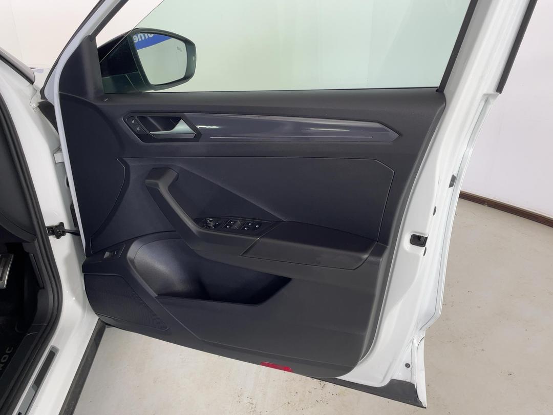 Photo '15' of Volkswagen T-ROC
