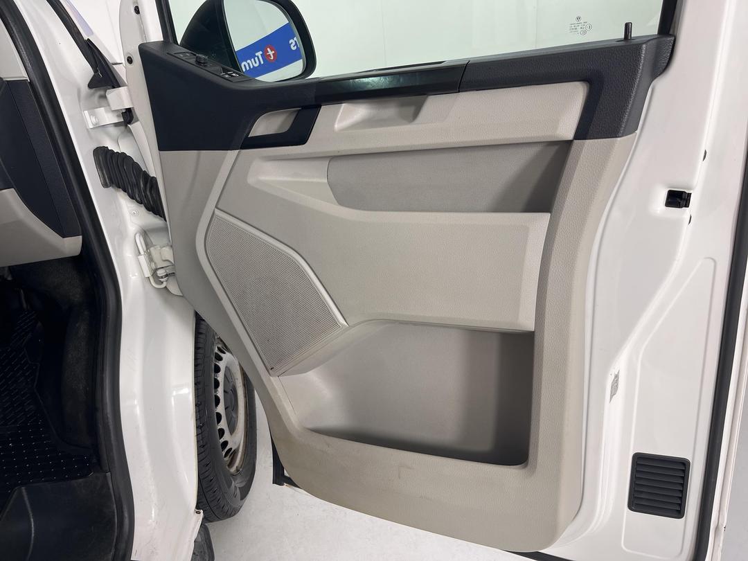 Photo '15' of Volkswagen T6