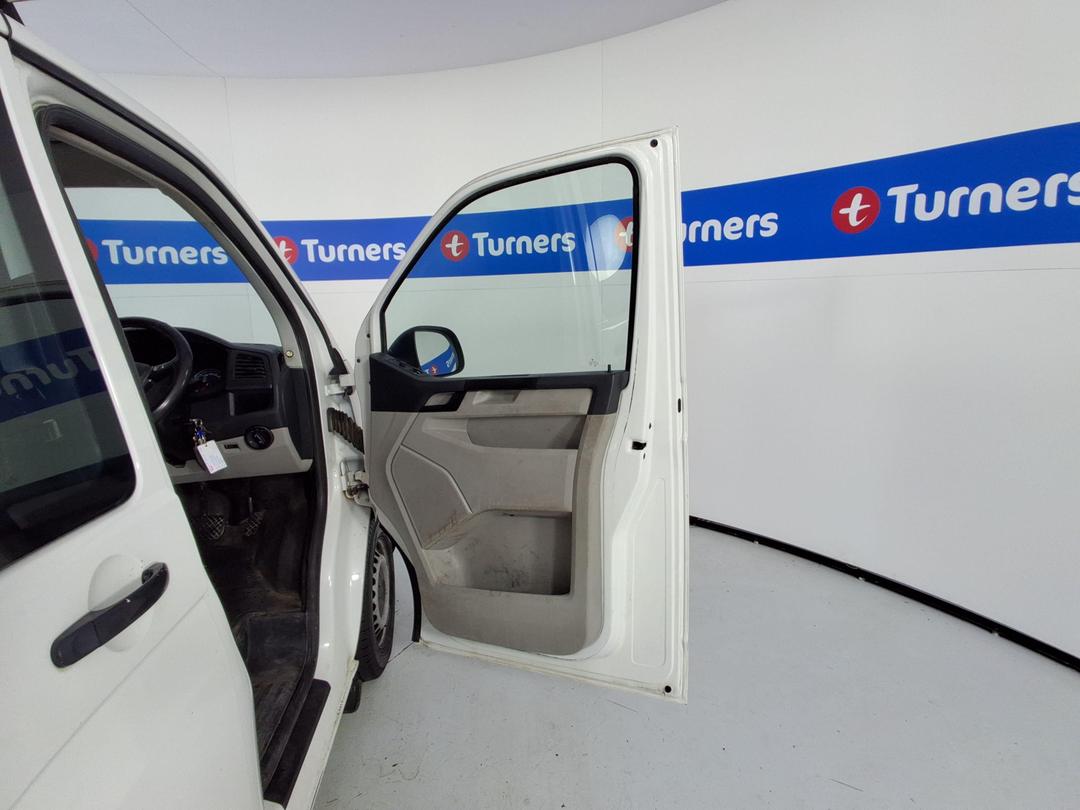 Photo '14' of Volkswagen T6