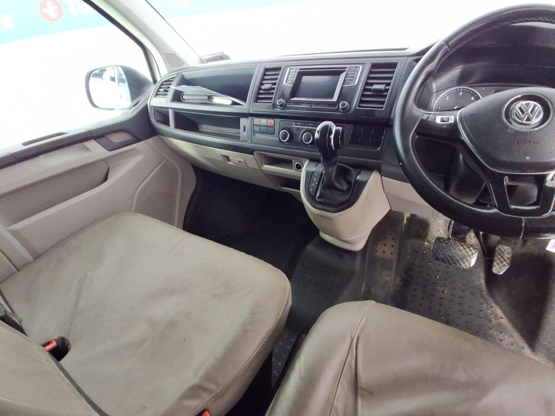 Photo '17' of Volkswagen T6