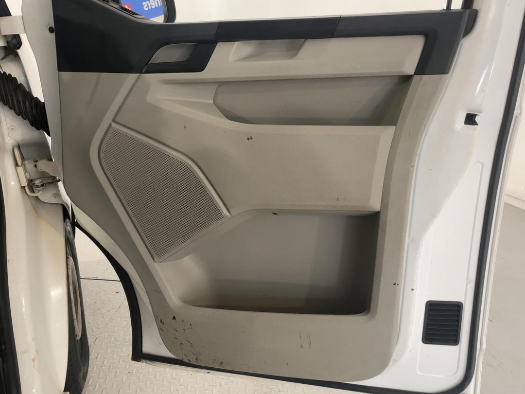 Photo '15' of Volkswagen T6