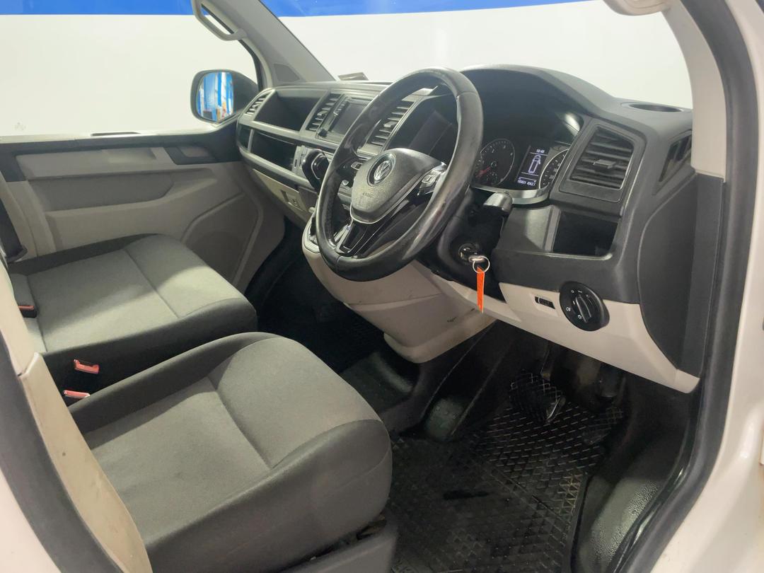 Photo '16' of Volkswagen T6