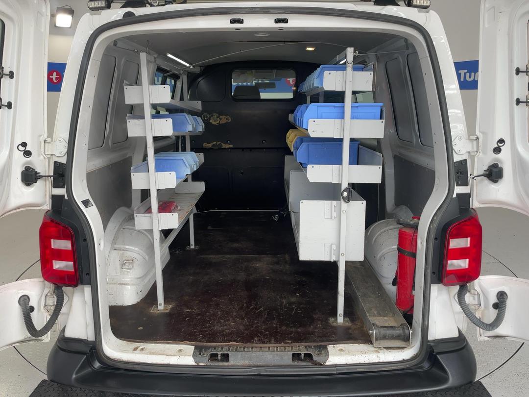 Photo '14' of Volkswagen T6