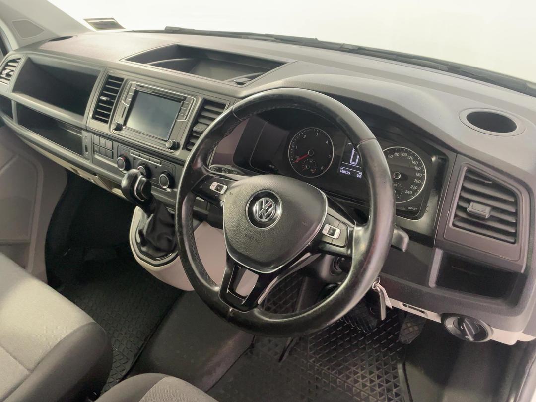 Photo '17' of Volkswagen T6
