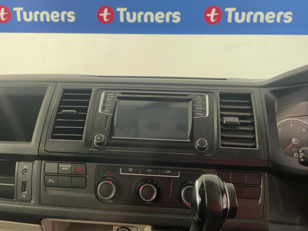 Photo '18' of Volkswagen T6